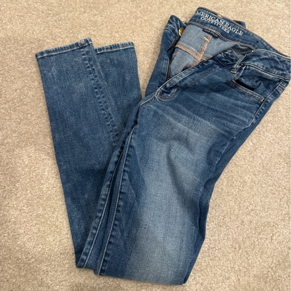 American Eagle Outfitters Women’s Skinny Jean